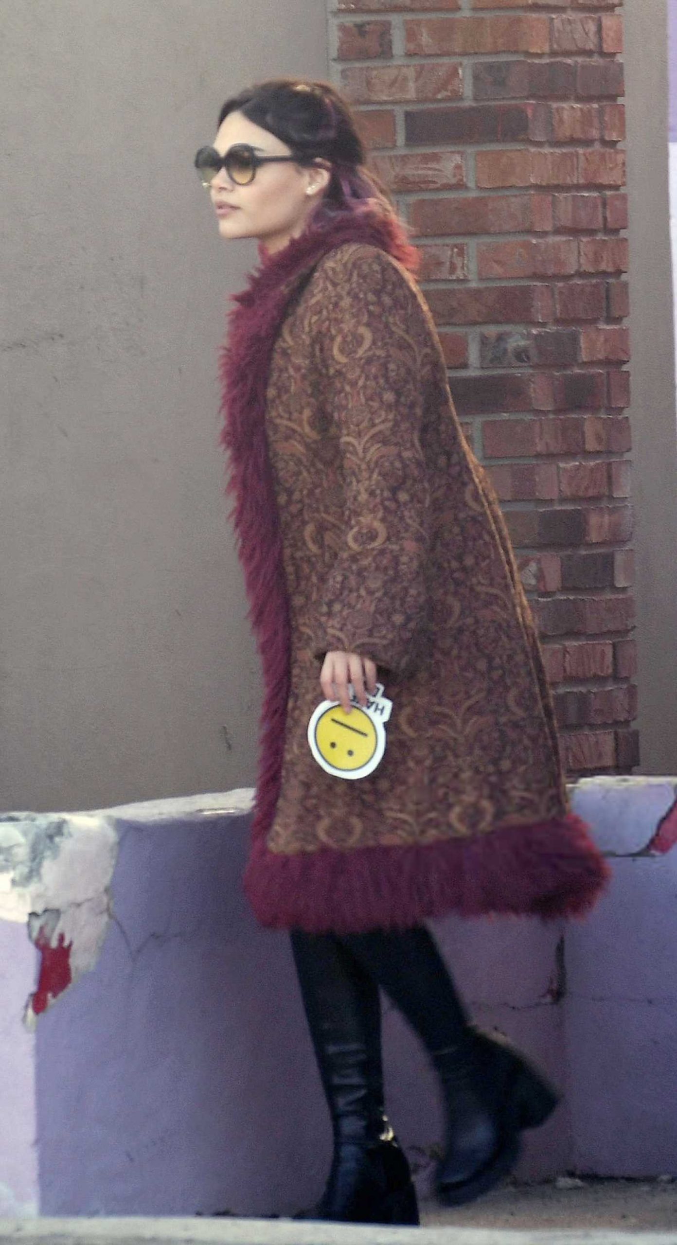 Ariana Greenblatt in a Black Knee-Length Boots Was Seen Filming New Movie Somedays in Cranford 01/12/2026