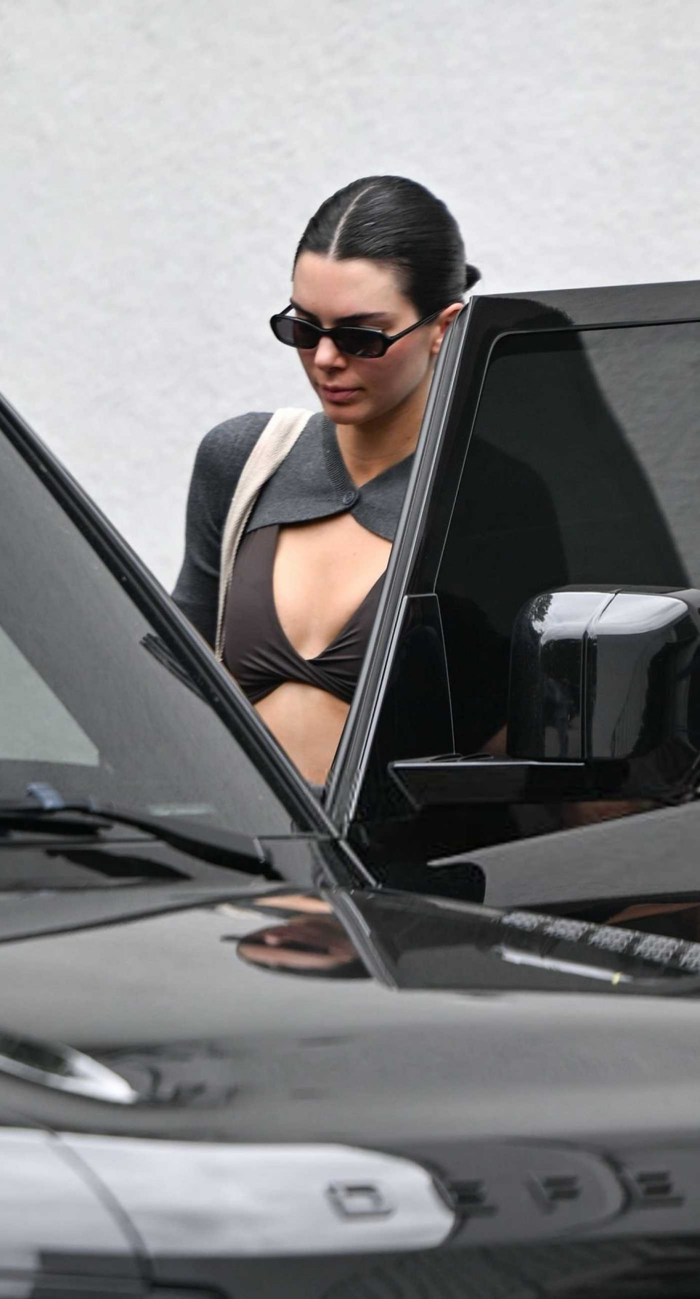 Kendall Jenner in a Black Sunglasses Was Seen Out in Los Angeles 12/30/2025