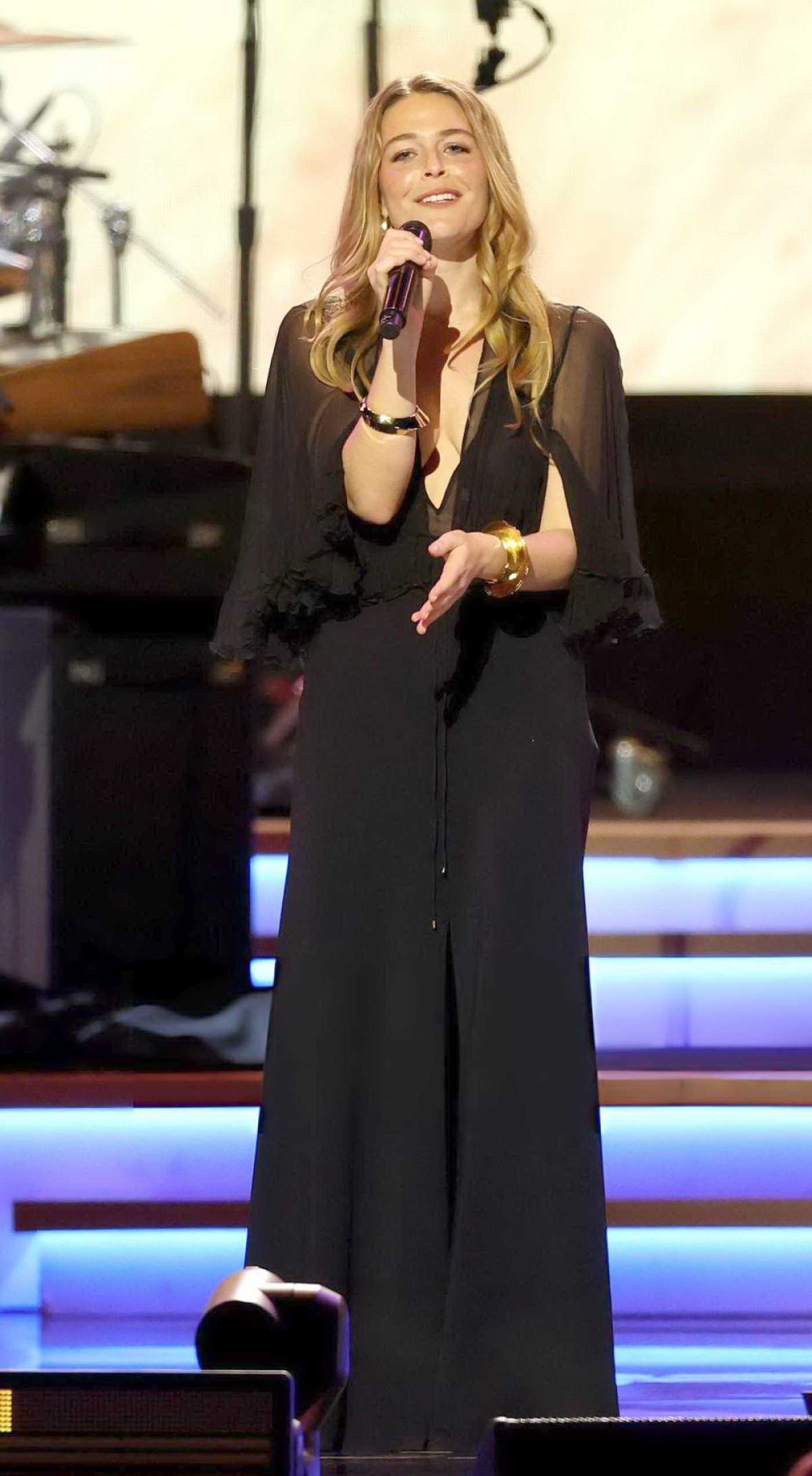 Maggie Rogers Performs Onstage During 2026 MusiCares Person of the Year Honoring Mariah Carey at Los Angeles Convention Center in Los Angeles 01/30/2026