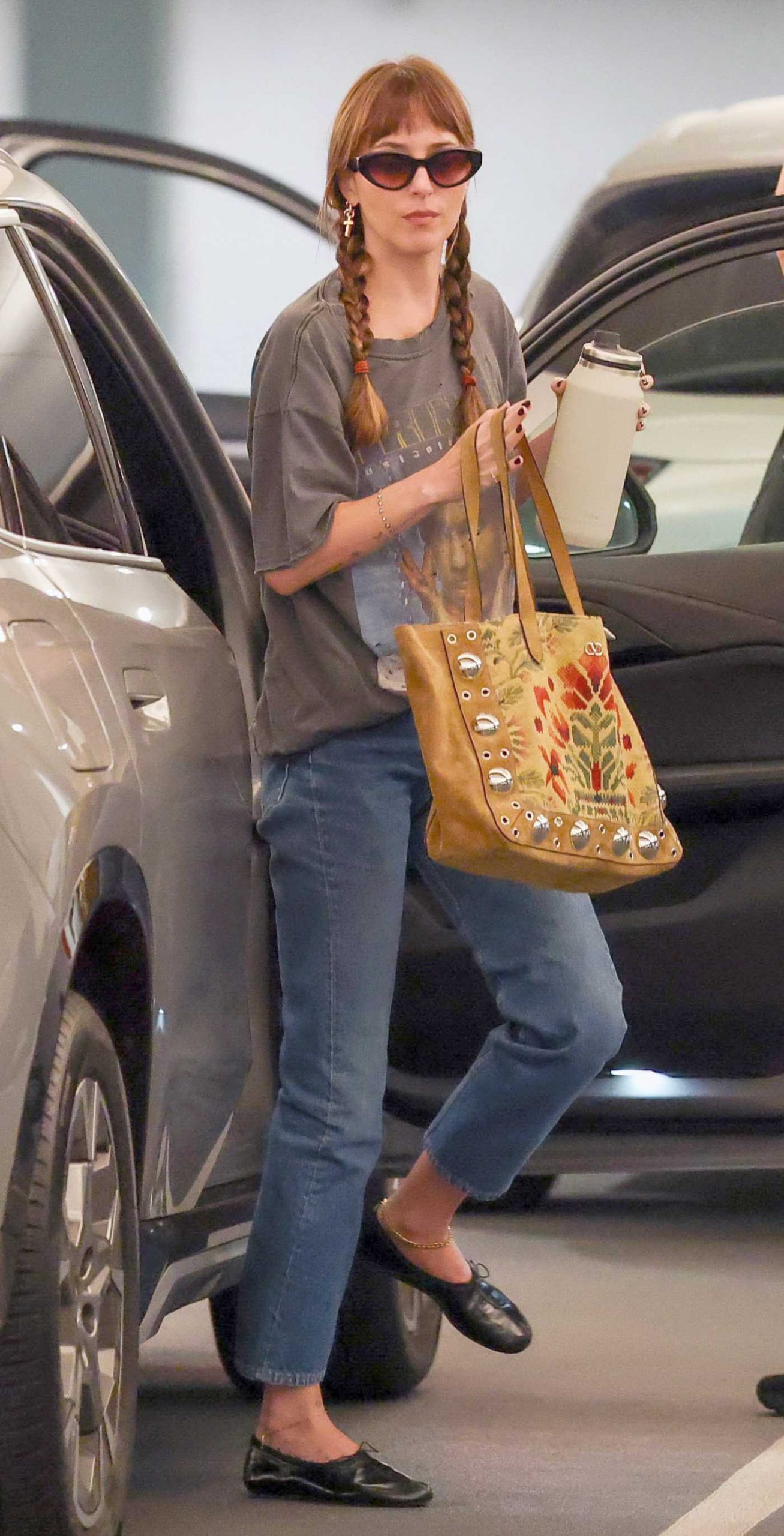 Dakota Johnson in a Blue Jeans Was Spotted Out in Beverly Hills 07/24/2026