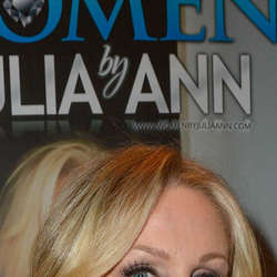 Julia Ann AVN Awards in Las Vegas – Celebrity Wiki -> onceleb.wiki