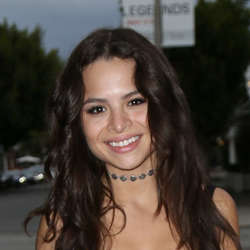 Sasha Clements – Celebrity Wiki -> onceleb.wiki