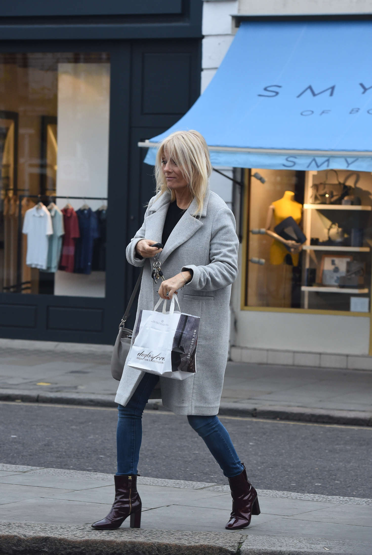 Gaby Roslin Shopping in Notting Hill