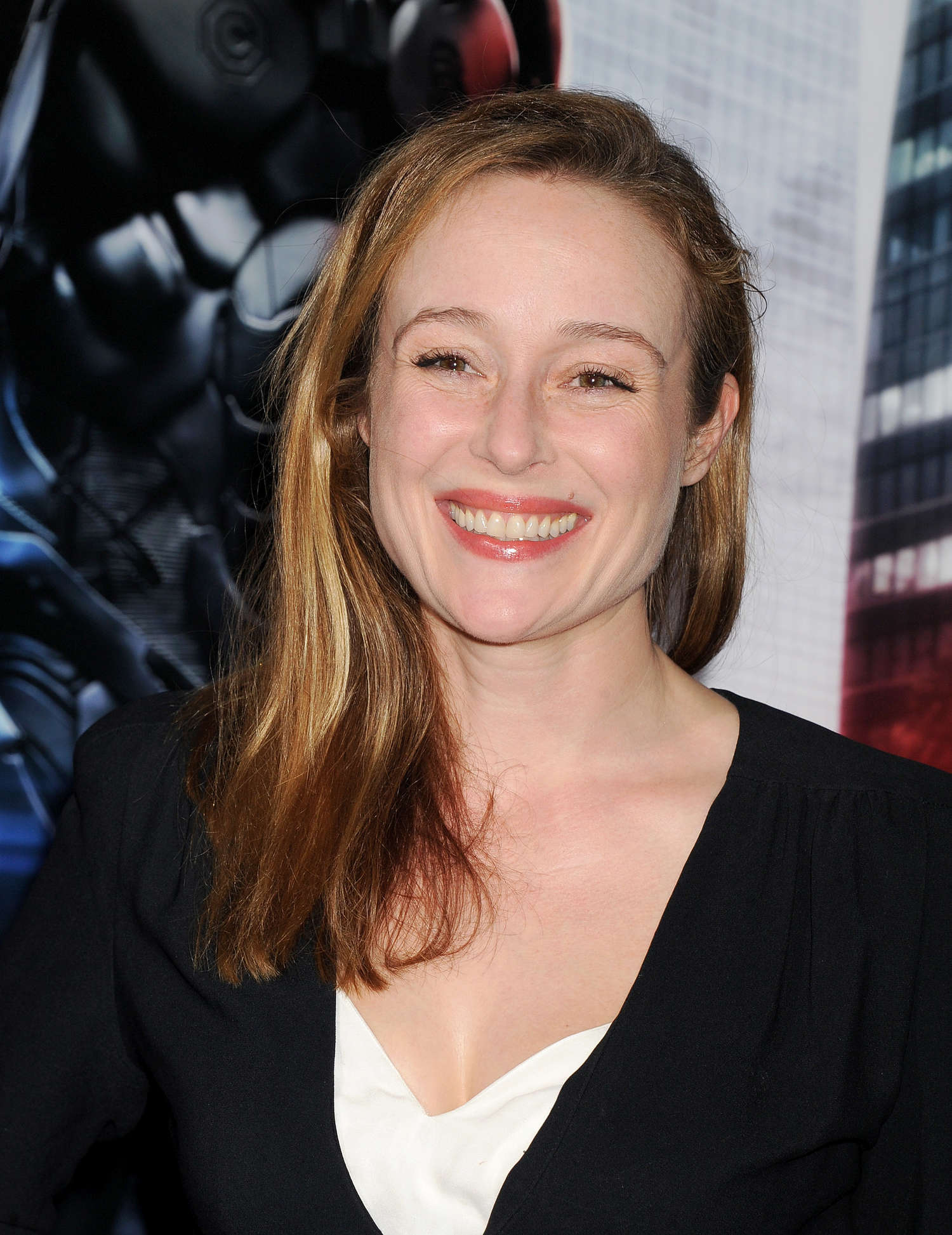 Jennifer Ehle Robocop Premiere in Los Angeles-1