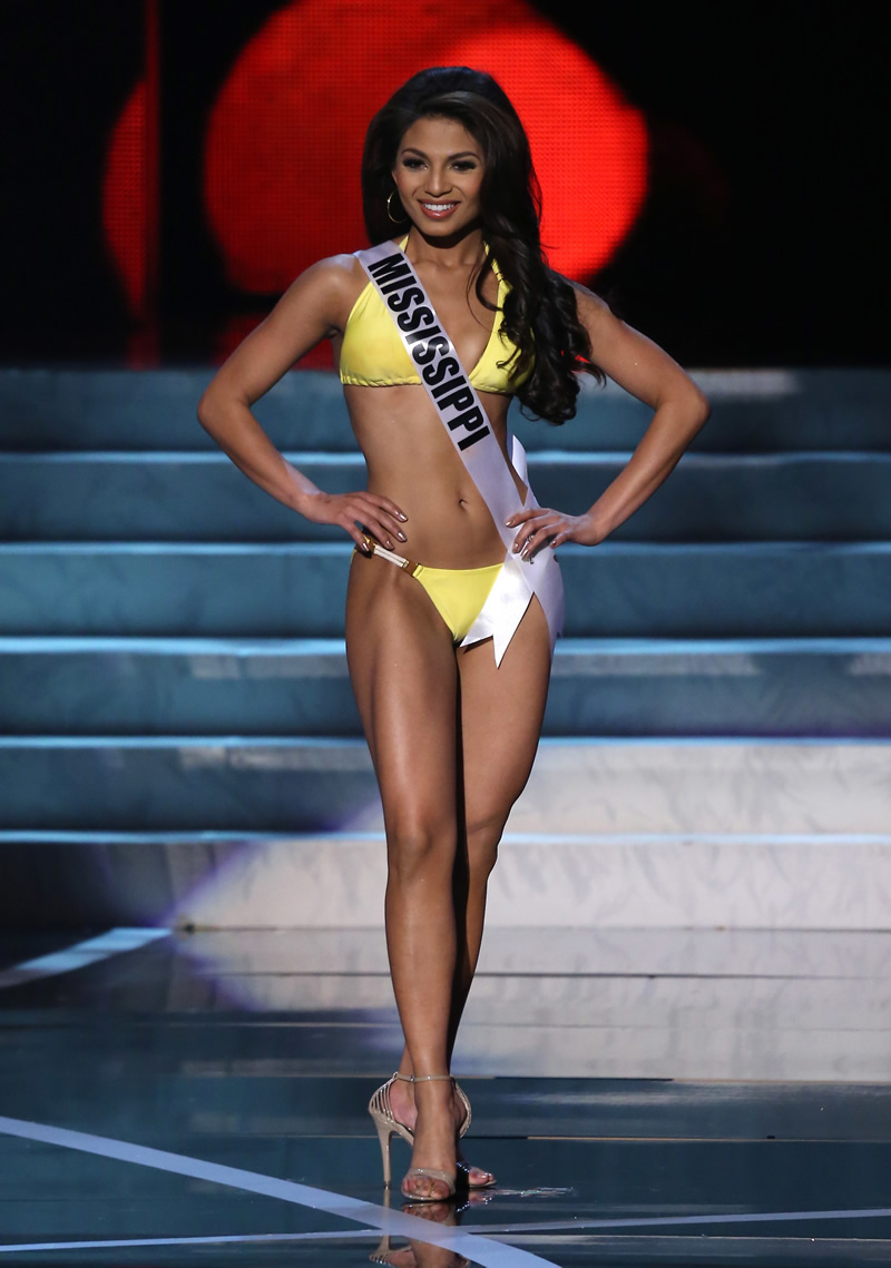 Miss USA contestants in bikinis