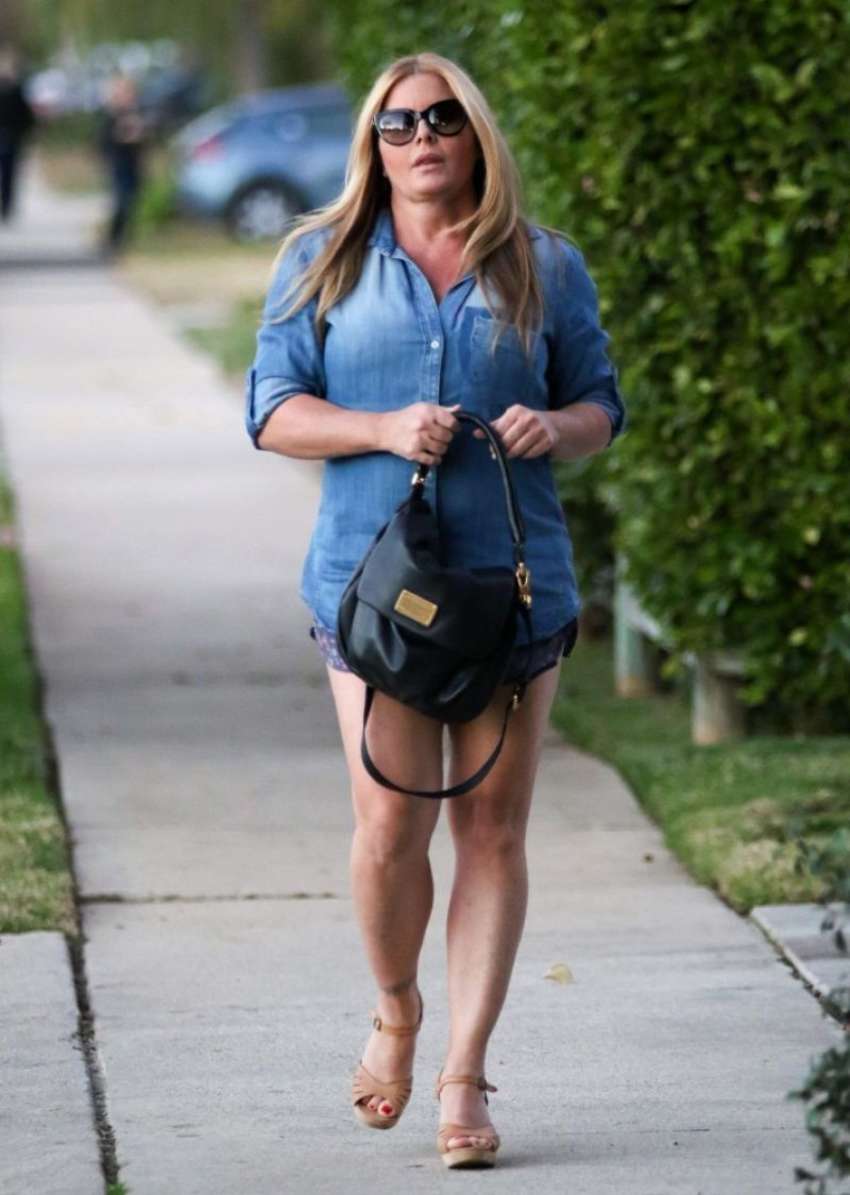 Nicole Eggert Street Style go out in Los Angeles