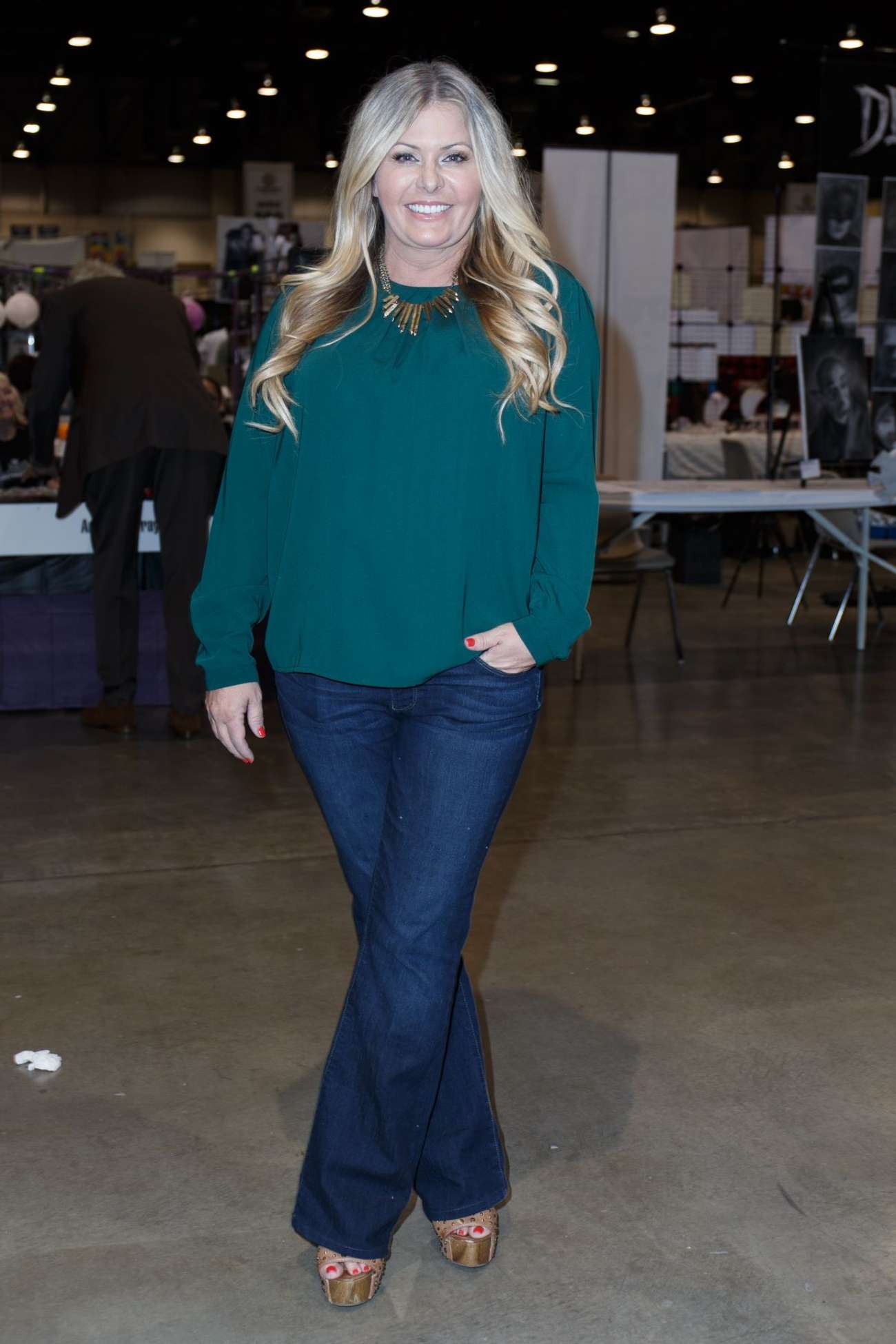 Nicole Eggert Wizard World Comic Con in Reno