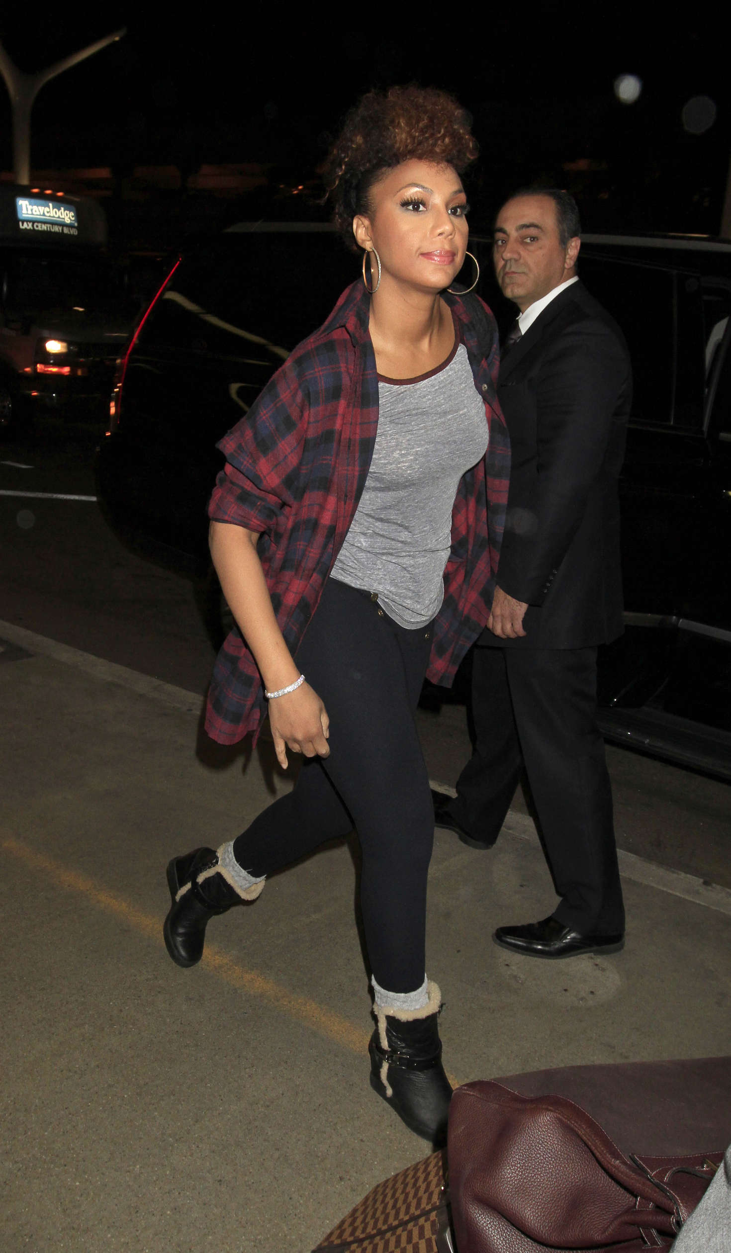 Tamar Braxton in LAX Airport in Los Angeles-1