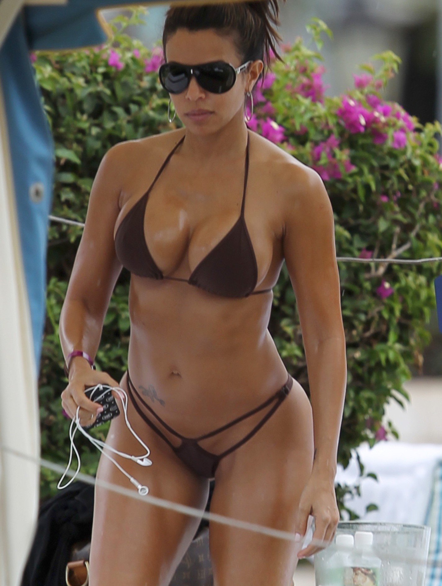 Vida Guerra in Bikini at her hotel in Maui