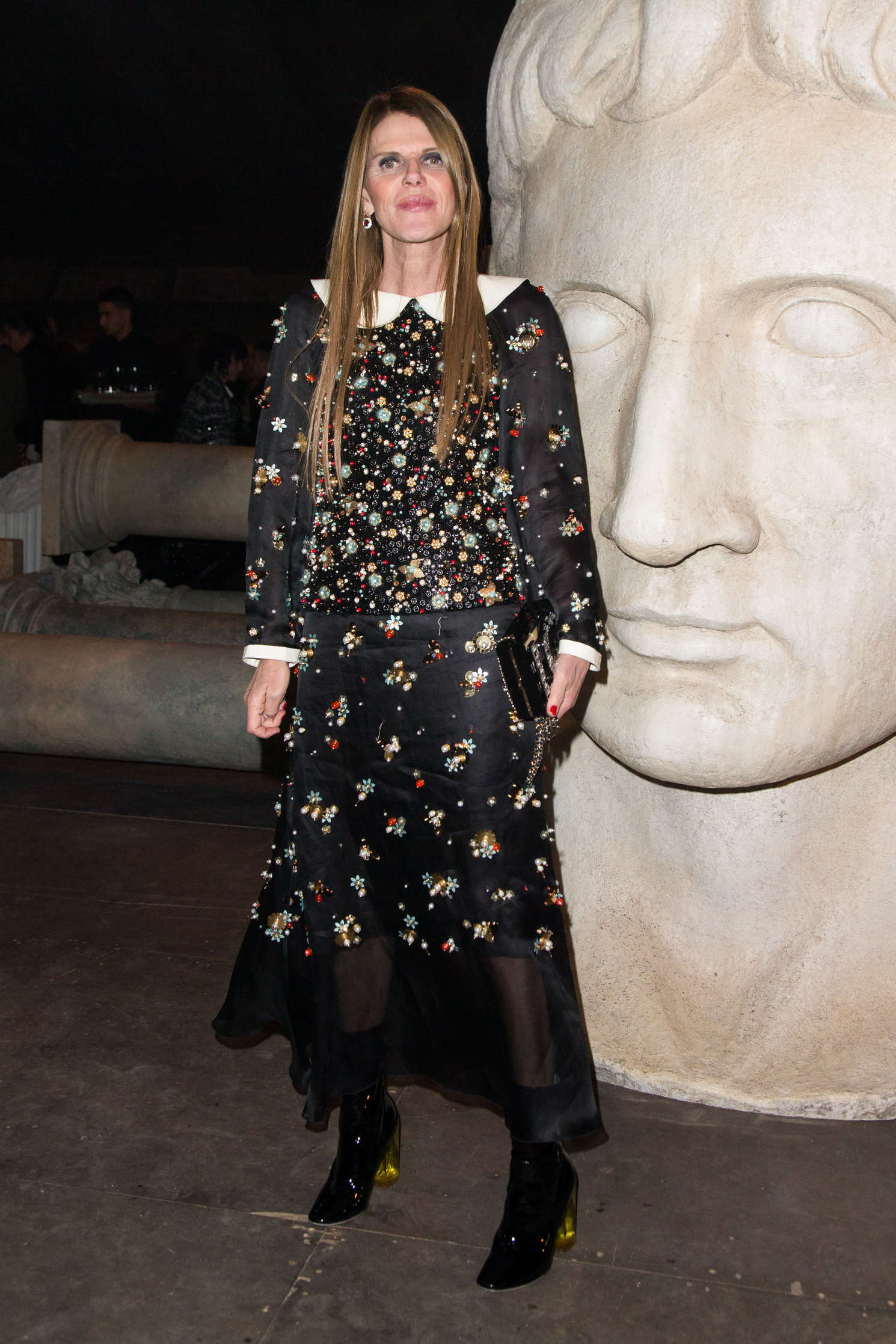 Anna Dello Russo Chanel Metiers dArts Fashion Show in Rome-1