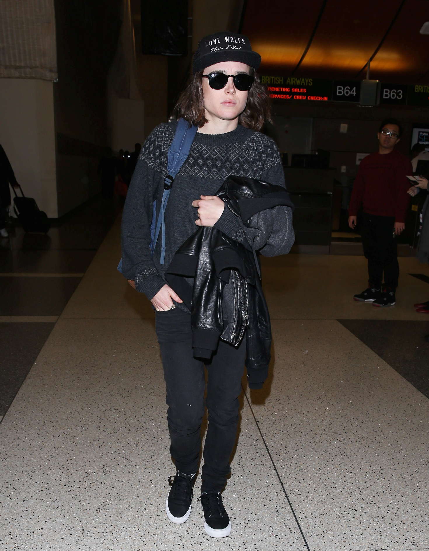 Ellen Page Arriving at LAX Airport in Los Angeles-1