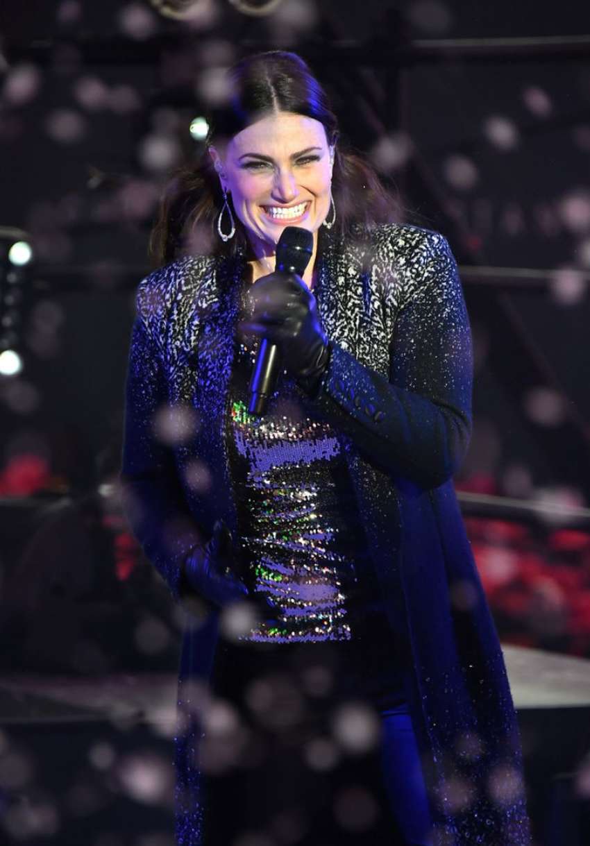 Idina Menzel Performs at New Year’s Eve in New York City