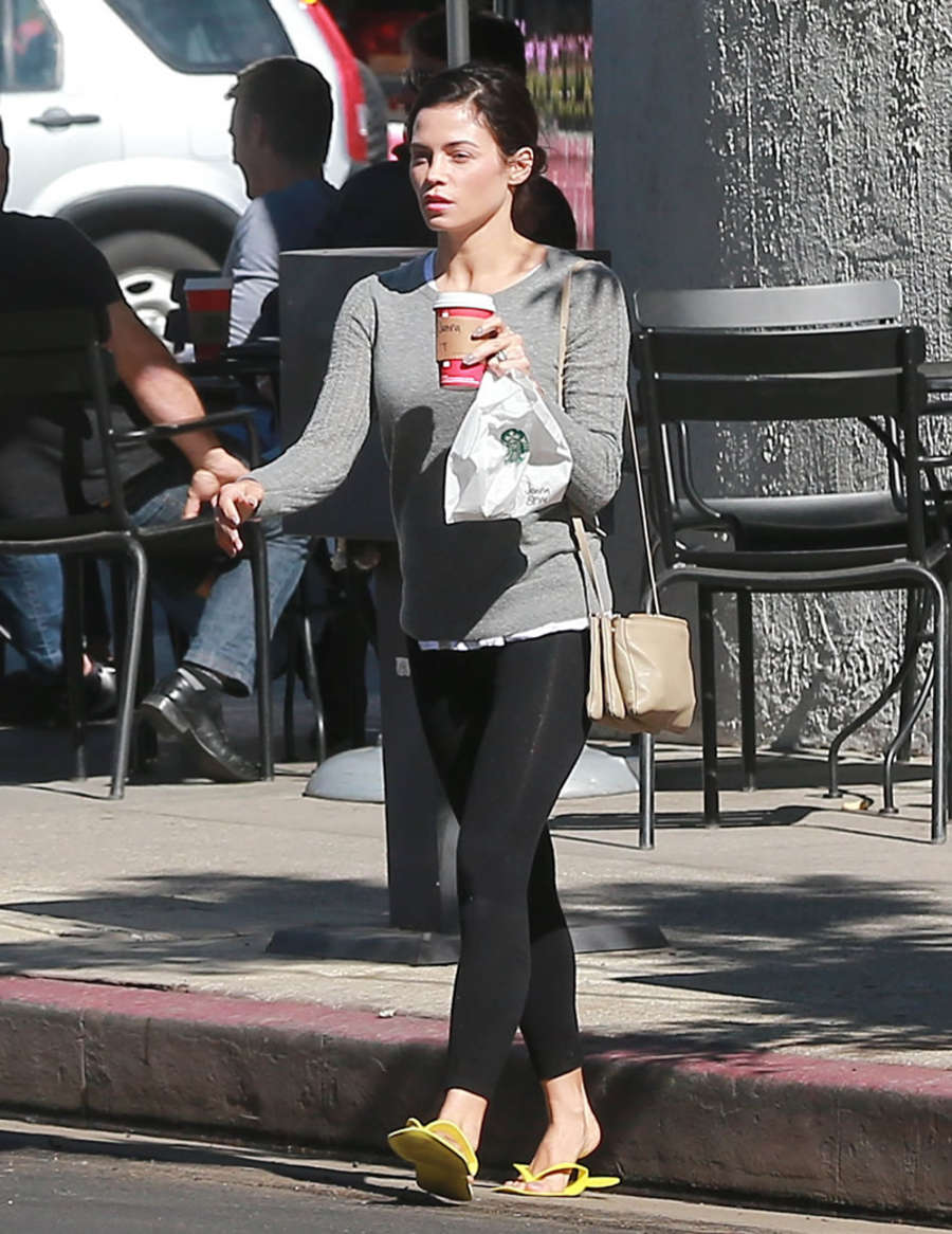 Jenna Dewan Tatum Leaving a nail salon in Los Angeles
