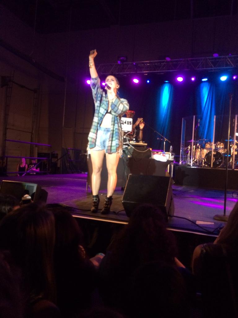 Jojo Levesque Performs at American University in Washington DC