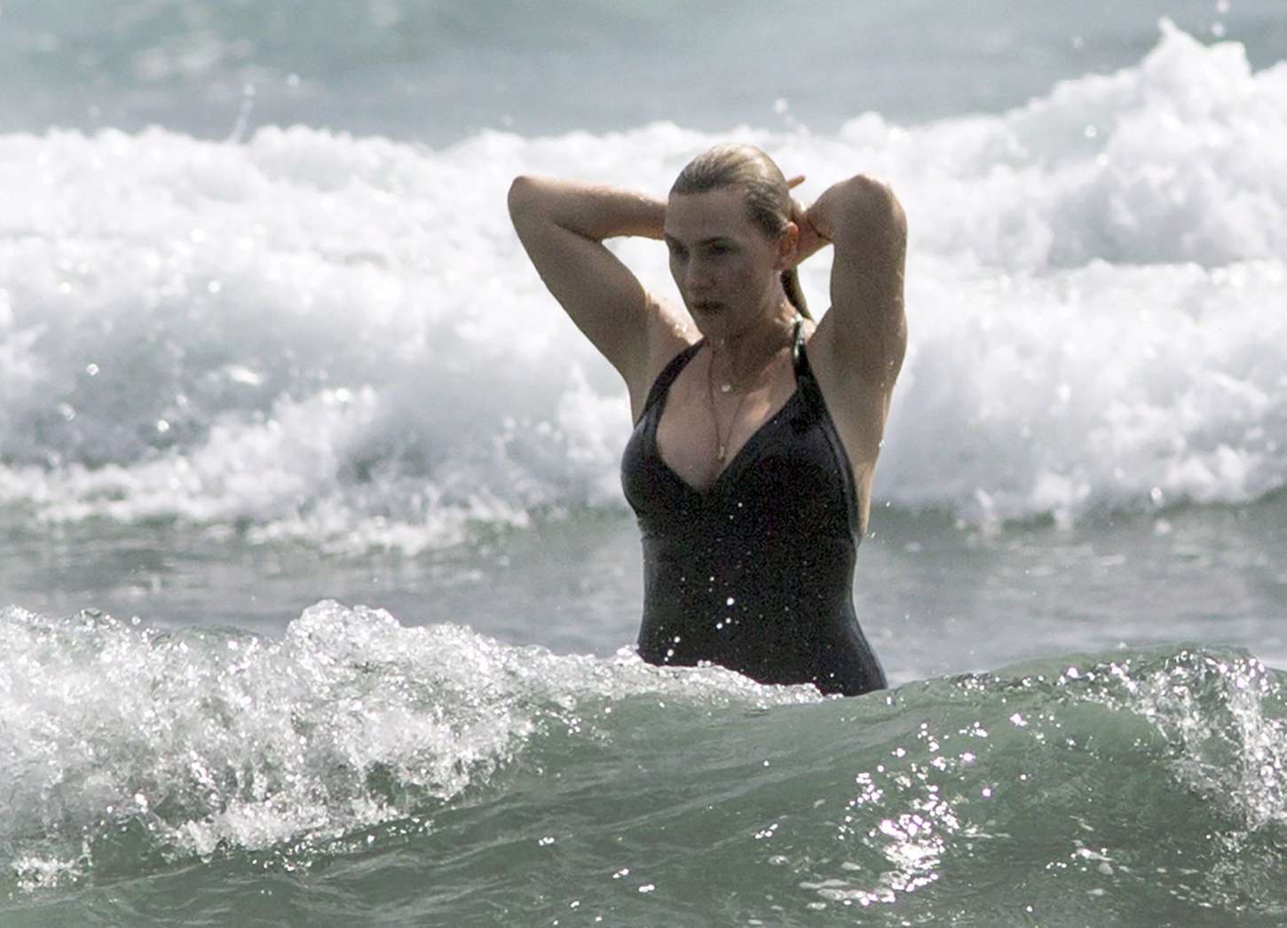 Winslet bikini kate Kate Winslet