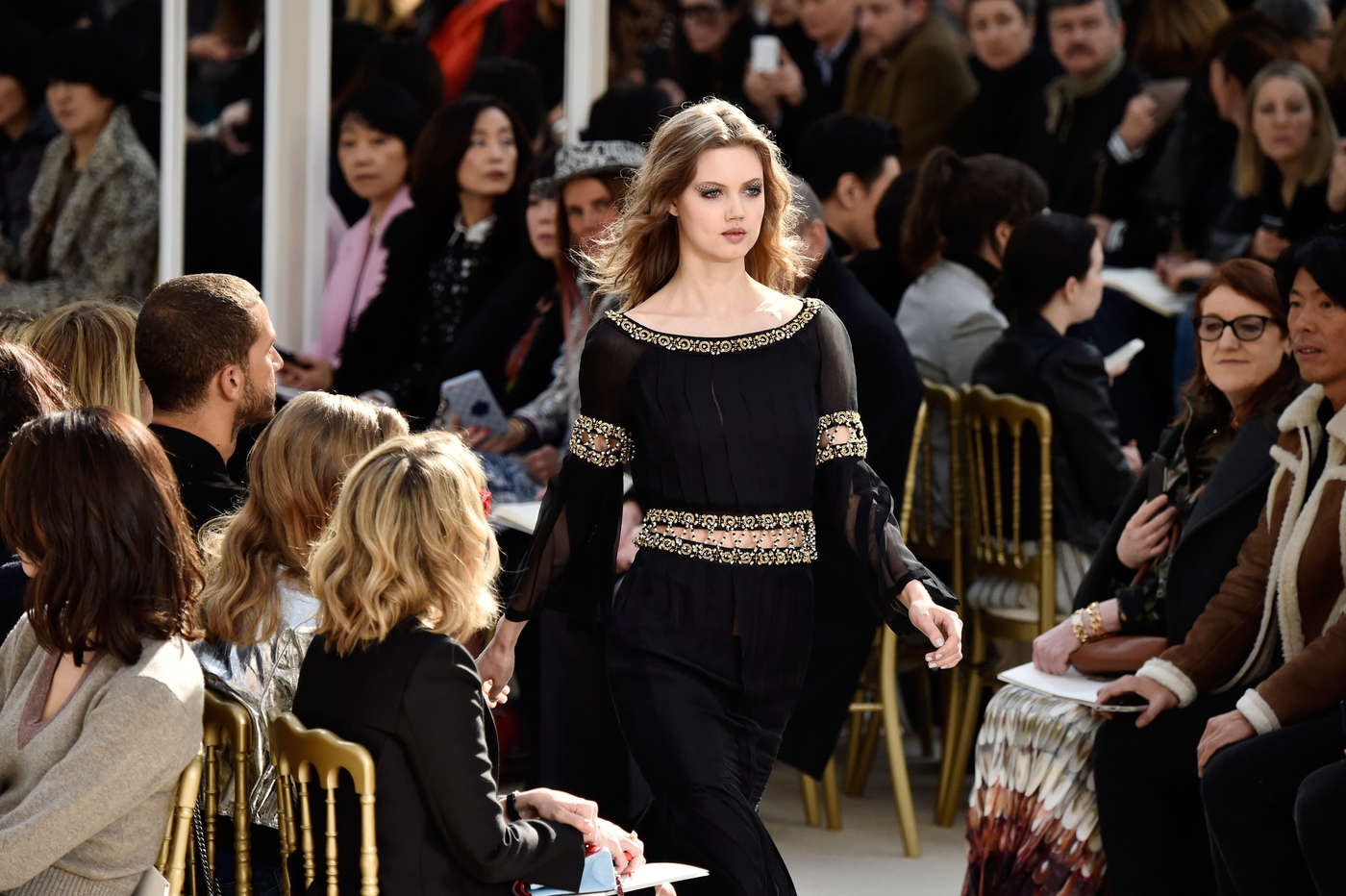 Lindsey Wixson Chanel Fashion Show in Paris