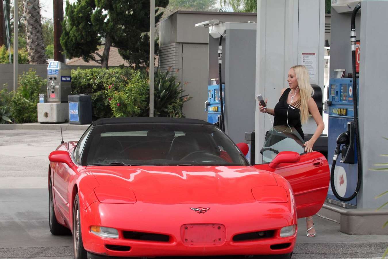 Mary Carey in Mini Dress at Gas Station in Studio City-1