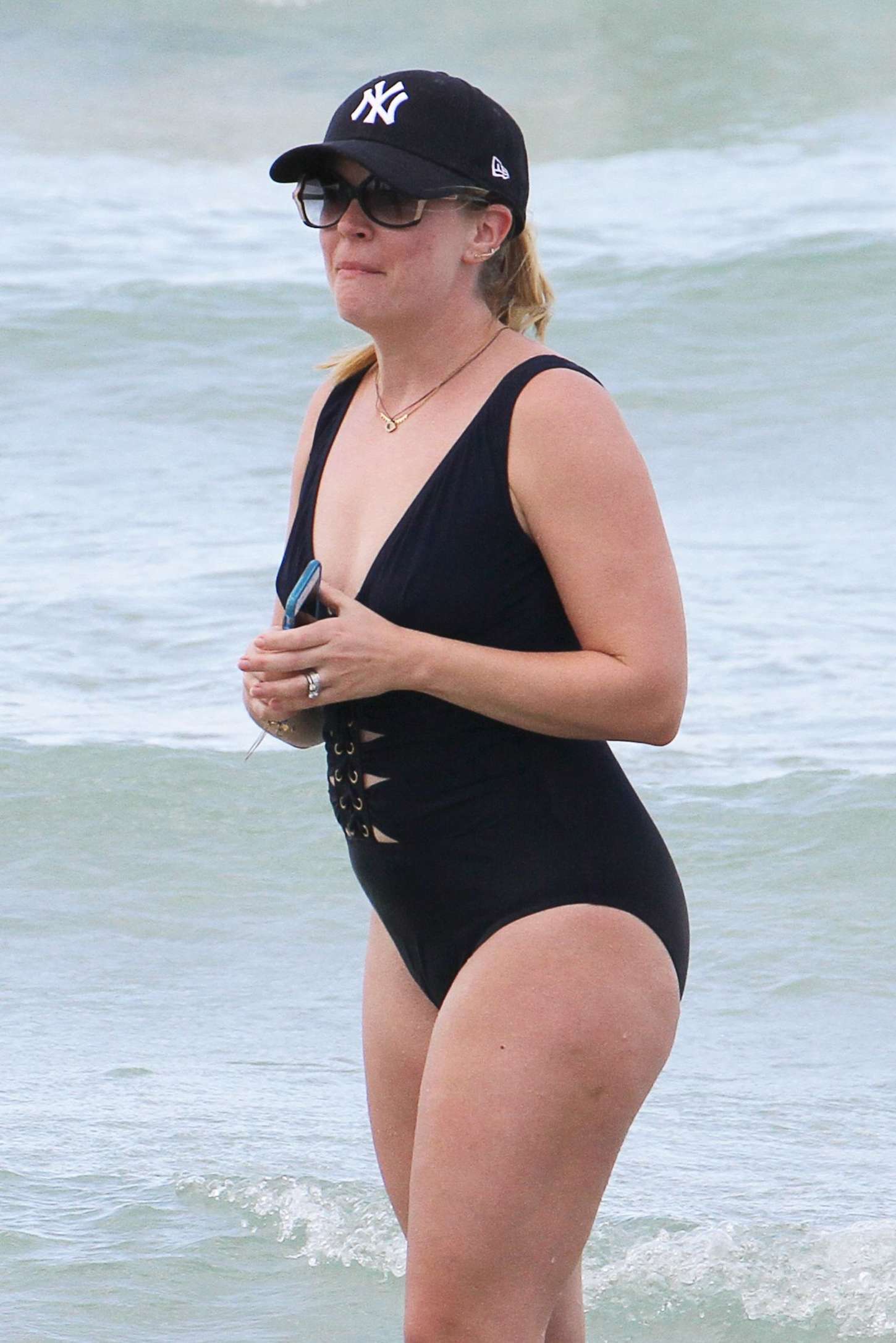 Melissa Joan Hart in a swimsuit at a beach in Miami