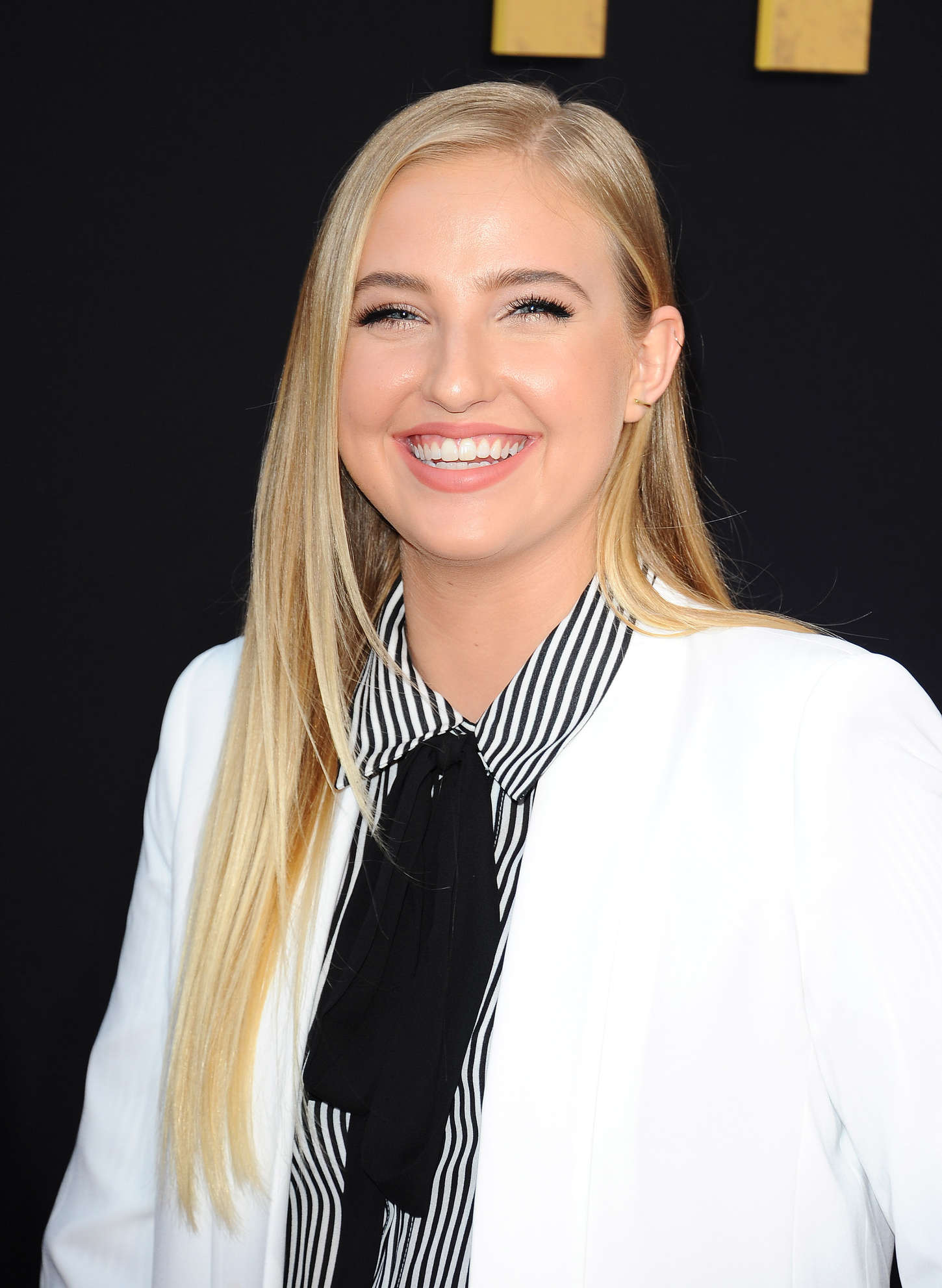 Veronica Dunne The Gift Premiere in Los Angeles-1